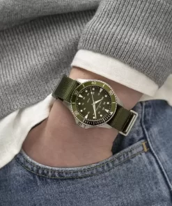 Relojes para actividades acuaticos, con tapa y corona a rosca. Khaki Navy Scuba Auto Automático | 40mm | H82375961 en la Tienda de relojes Hamilton de UNITIME ARGENTINA