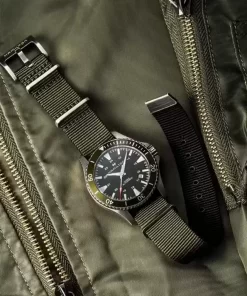 Relojes para actividades acuaticos, con tapa y corona a rosca. Khaki Navy Scuba Auto Automático | 40mm | H82375961 en la Tienda de relojes Hamilton de UNITIME ARGENTINA