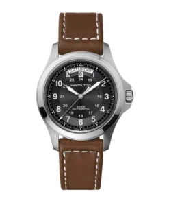 Vista frontal del reloj Hamilton Khaki Field King Auto H64455533 sobre fondo blanco, UNITIME Argentina