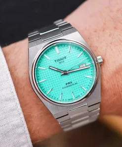 TISSOT PRX automático en acero con esfera verde, ideal para uso diario y formal