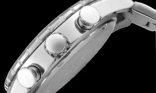 Cuide los pulsadores de su reloj de golpes y roces