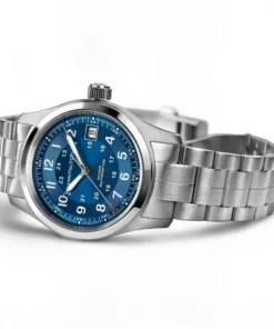 Hamilton Khaki Field Auto 38 mm H70455140 con esfera azul y malla de acero inoxidable sobre fondo blanco | Unitime Argentina