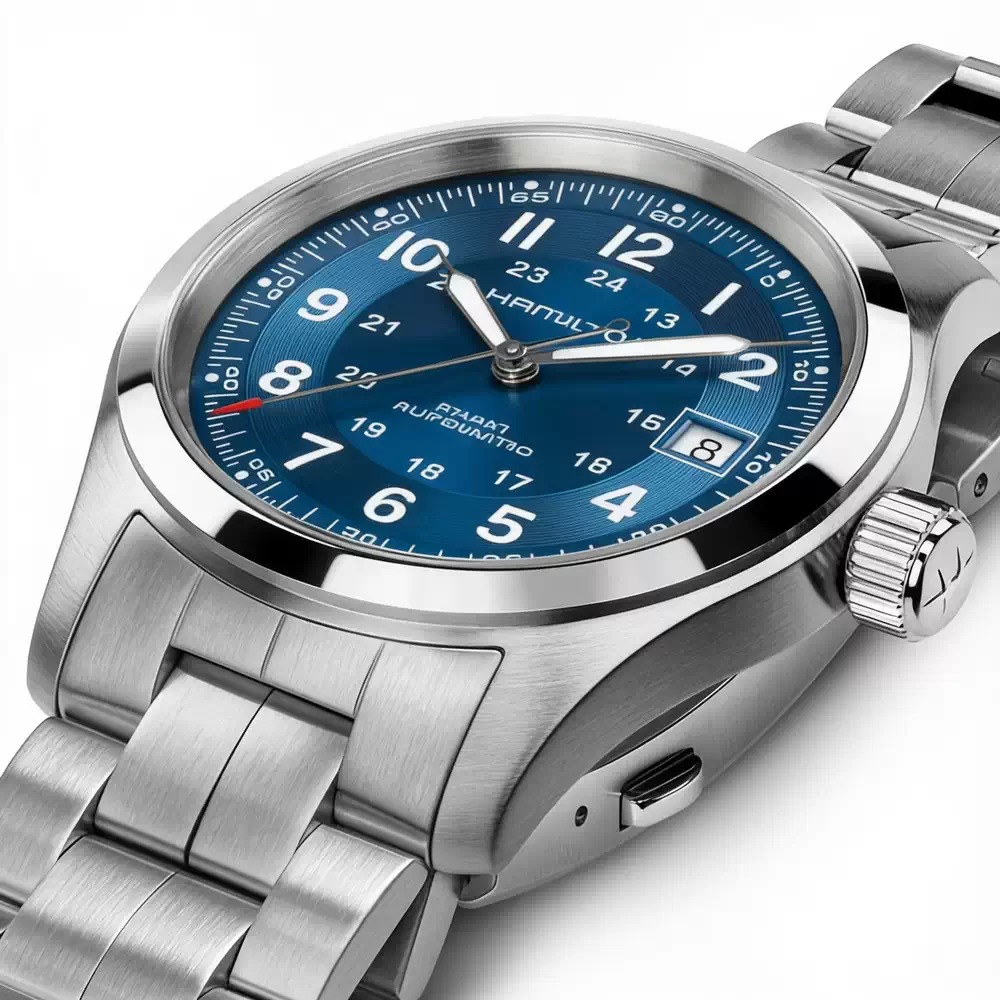 Hamilton Khaki Field Auto 38 mm H70455140 con esfera azul y malla de acero inoxidable sobre fondo blanco | Unitime Argentina