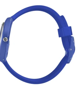 Swatch Blurry Blue GL124 de perfil, con la corona y la correa azul cerrada