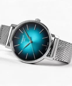 Detalle de la esfera verde del Tissot Everytime Lady 34 mm